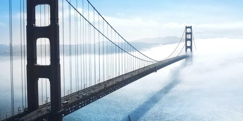 Reidley24：当北欧极简美学遇见个人博客的温暖叙事