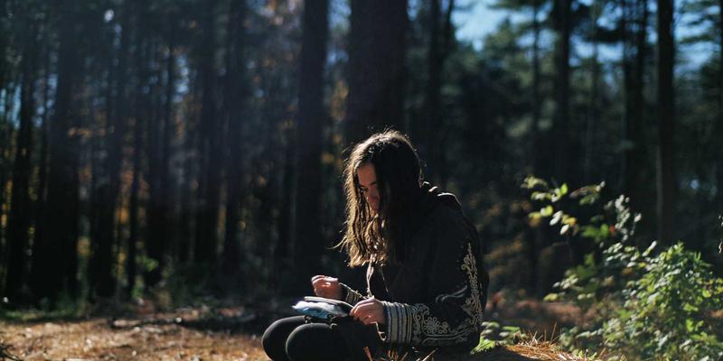 Reidley71: Embracing Minimalist Living with Nordic Style