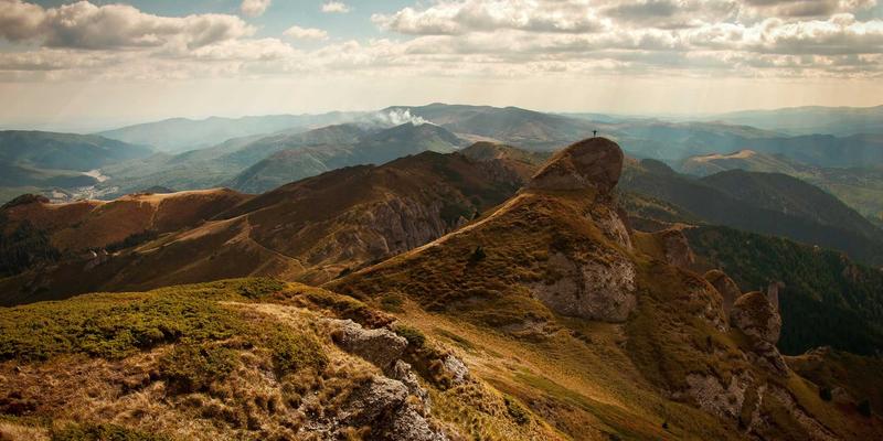 Reidley家族信托的北欧式简约哲学：可持续财富管理与伦理投资的跨代传承